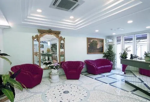 Residence Record Римини